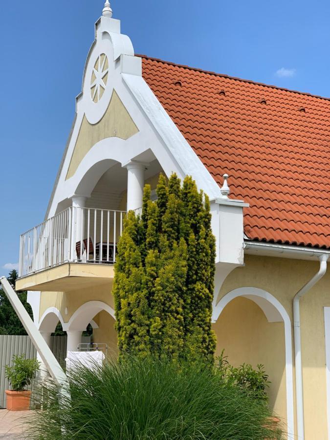 Lilium Villa Hévíz 외부 사진